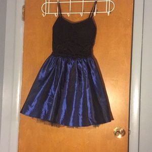 Short black and blue dress